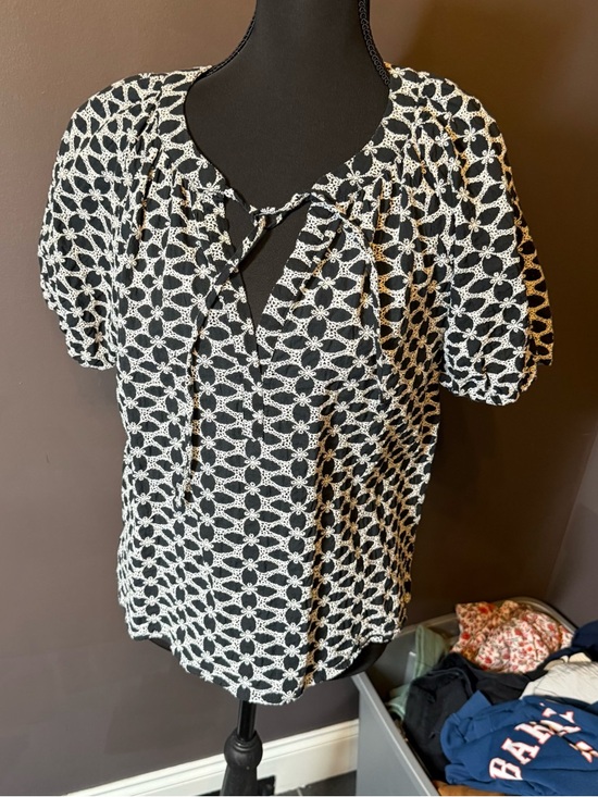 LOFT Tops - LOFT Black and White Tie-Neck Patterned Blouse